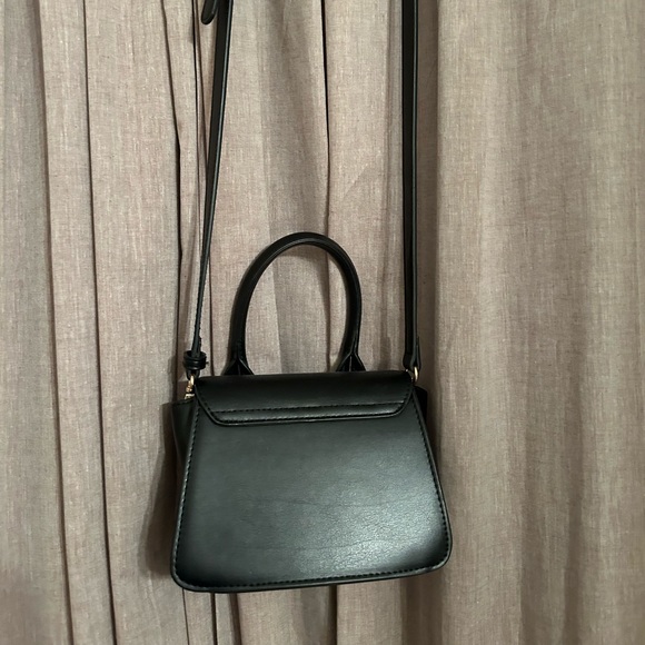 Black Hollister Purse - Picture 2 of 4